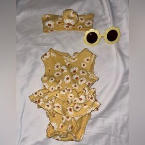 RZ by Rachel Zoe romper with headband and sunglasses size 3/5months
